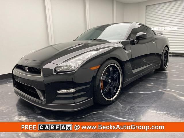 2013 NISSAN GT-R