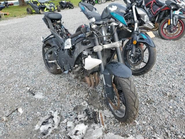 Suzuki GSX-R750