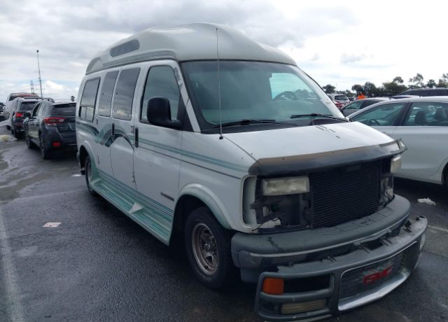 GMC Savana