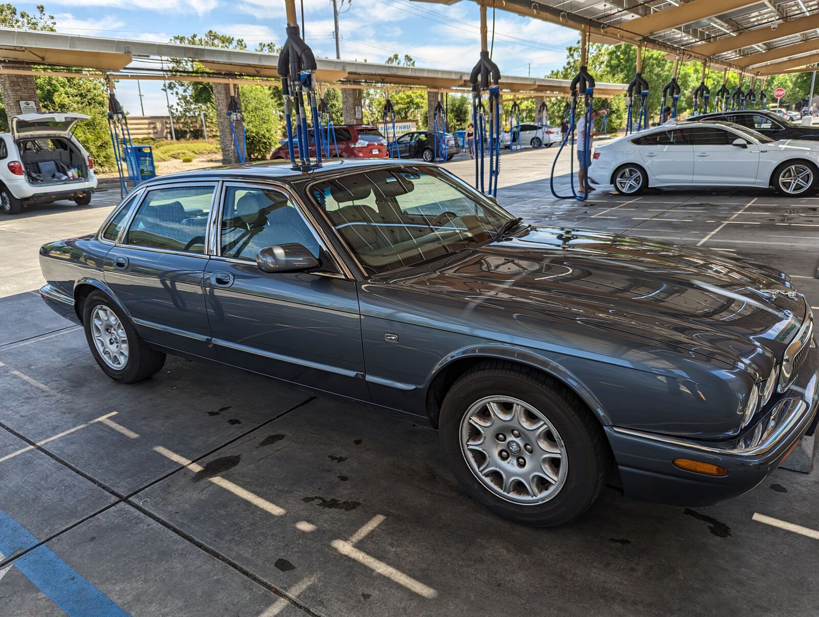 Jaguar XJ8