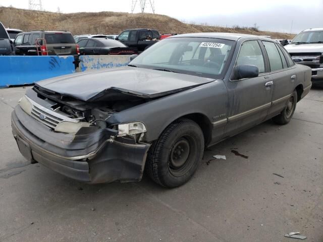 Ford Crown Victoria