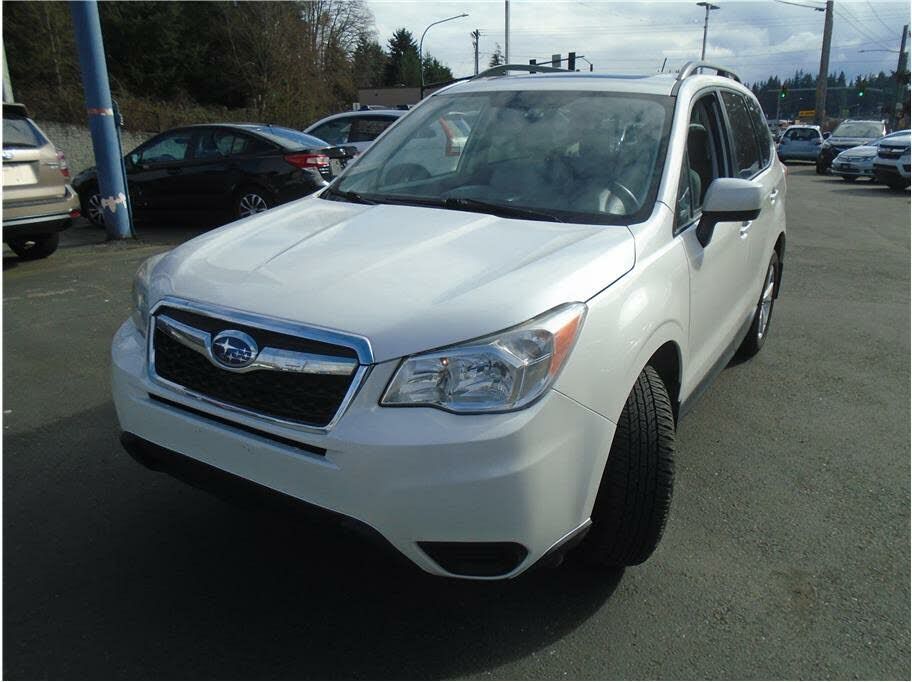 2015 SUBARU Forester