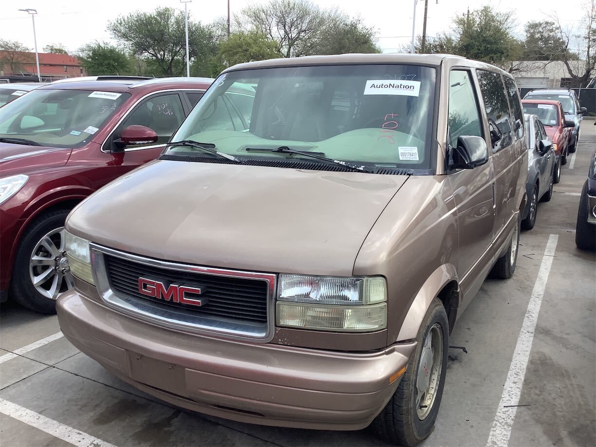 GMC Safari