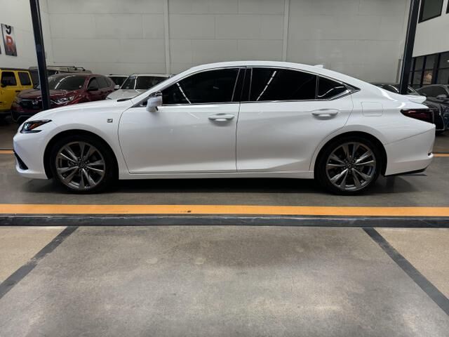 2020 Lexus ES
