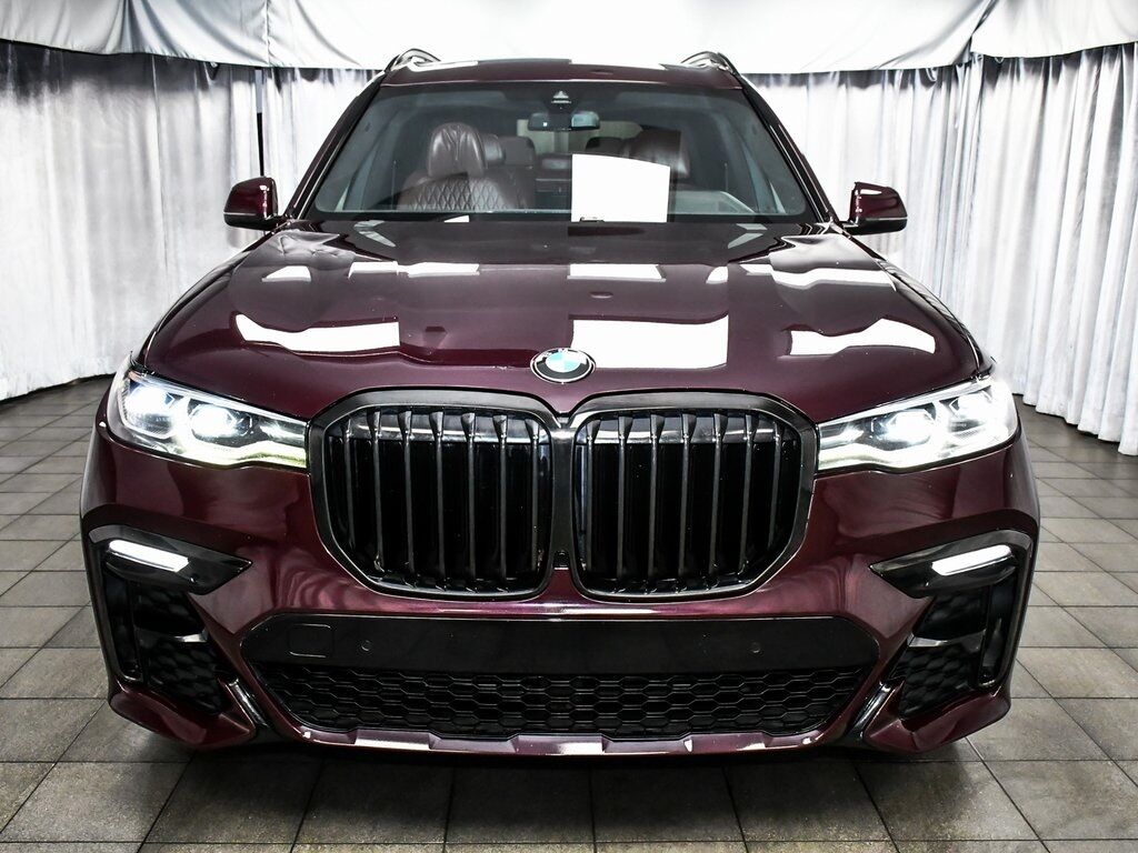 2021 BMW X7
