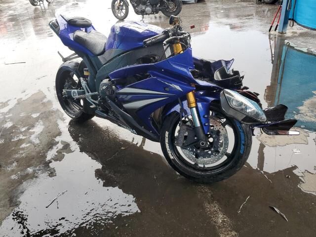 YAMAHA