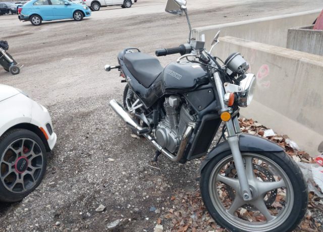 Suzuki VX800