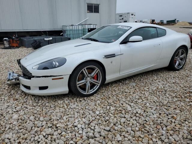 Aston Martin DB9
