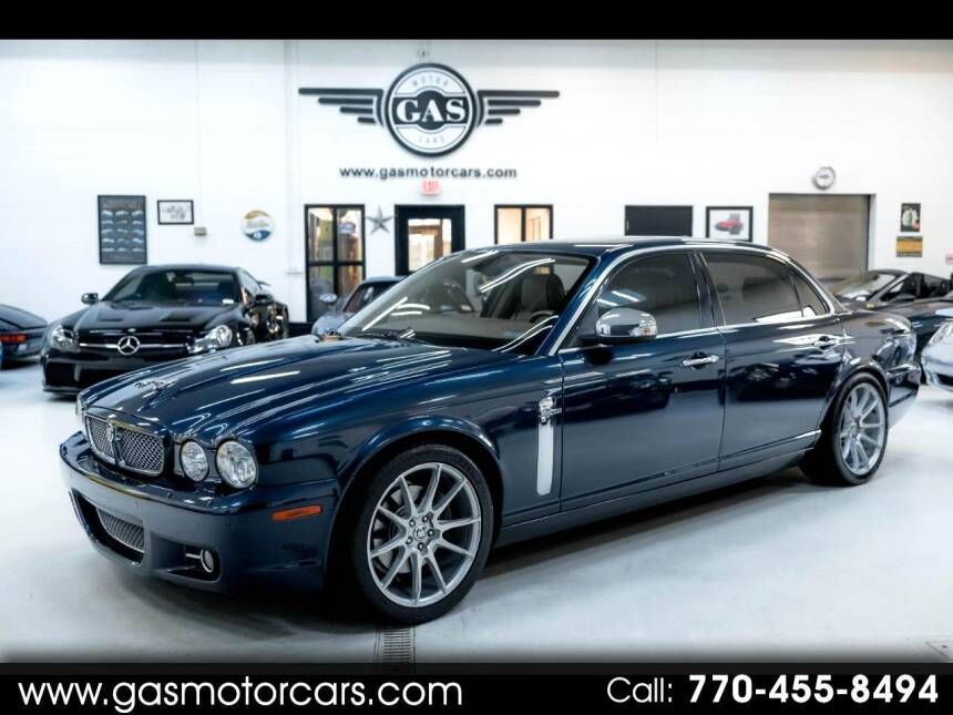 Jaguar XJ