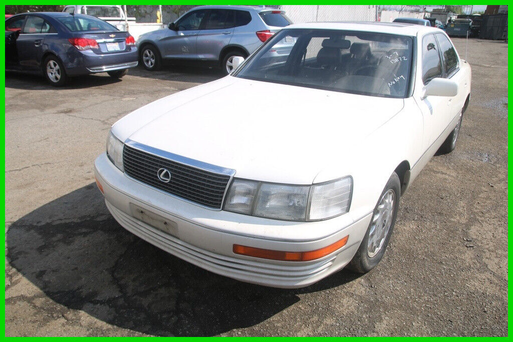 Lexus LS