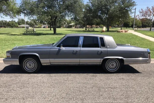 Cadillac Brougham