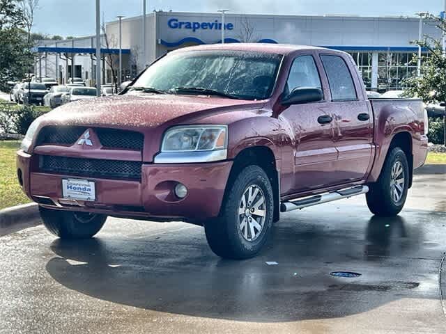 Mitsubishi Raider