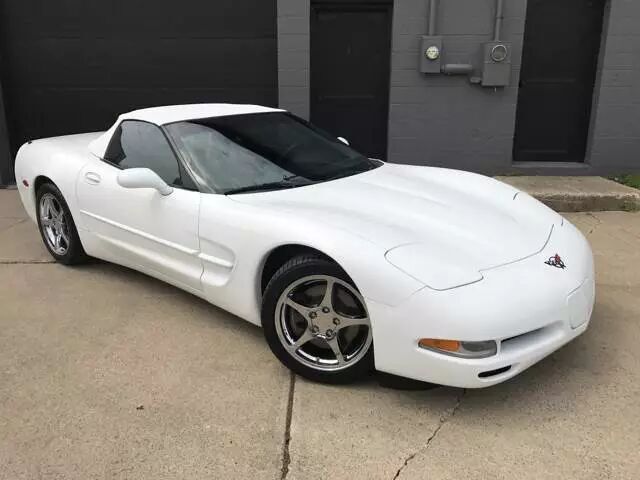 2004 CHEVROLET Corvette