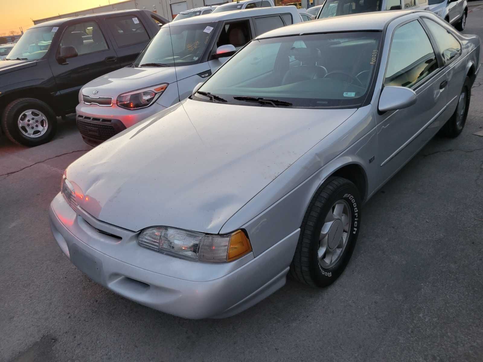 Ford Thunderbird