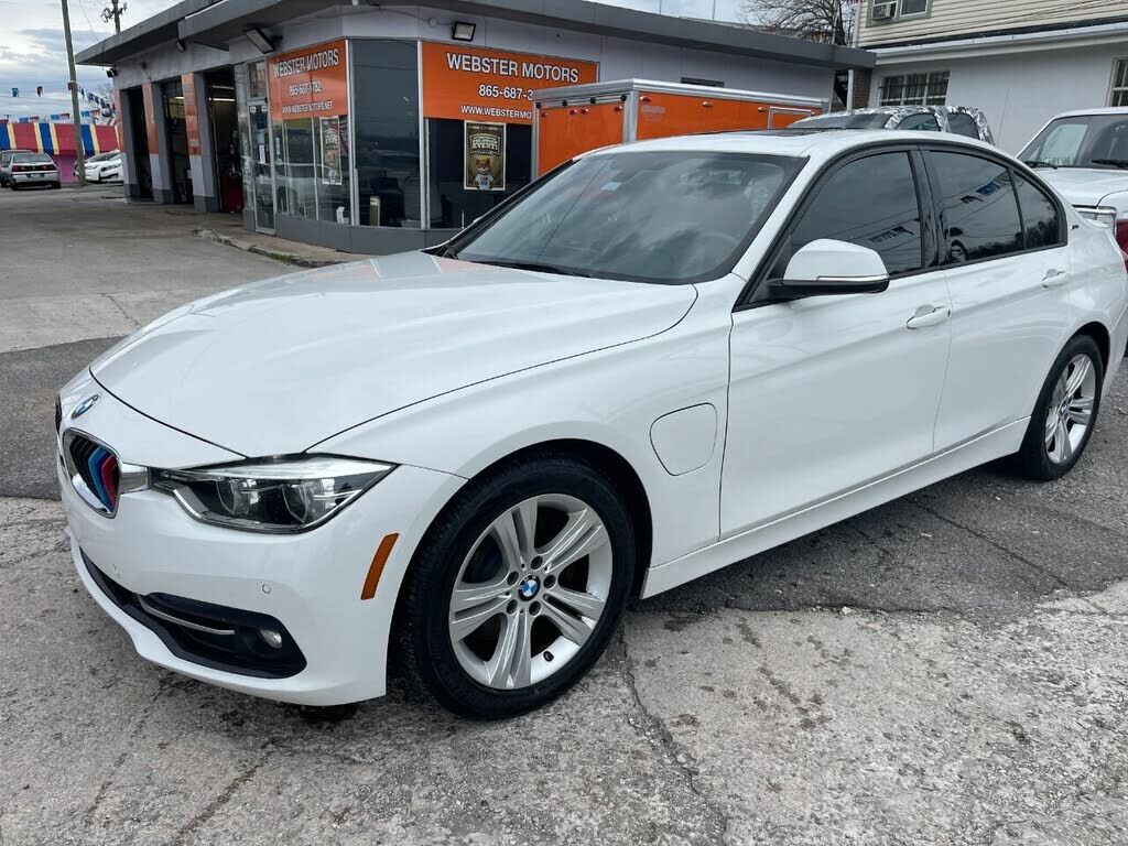 2016 BMW 330e