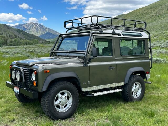 Land Rover Defender