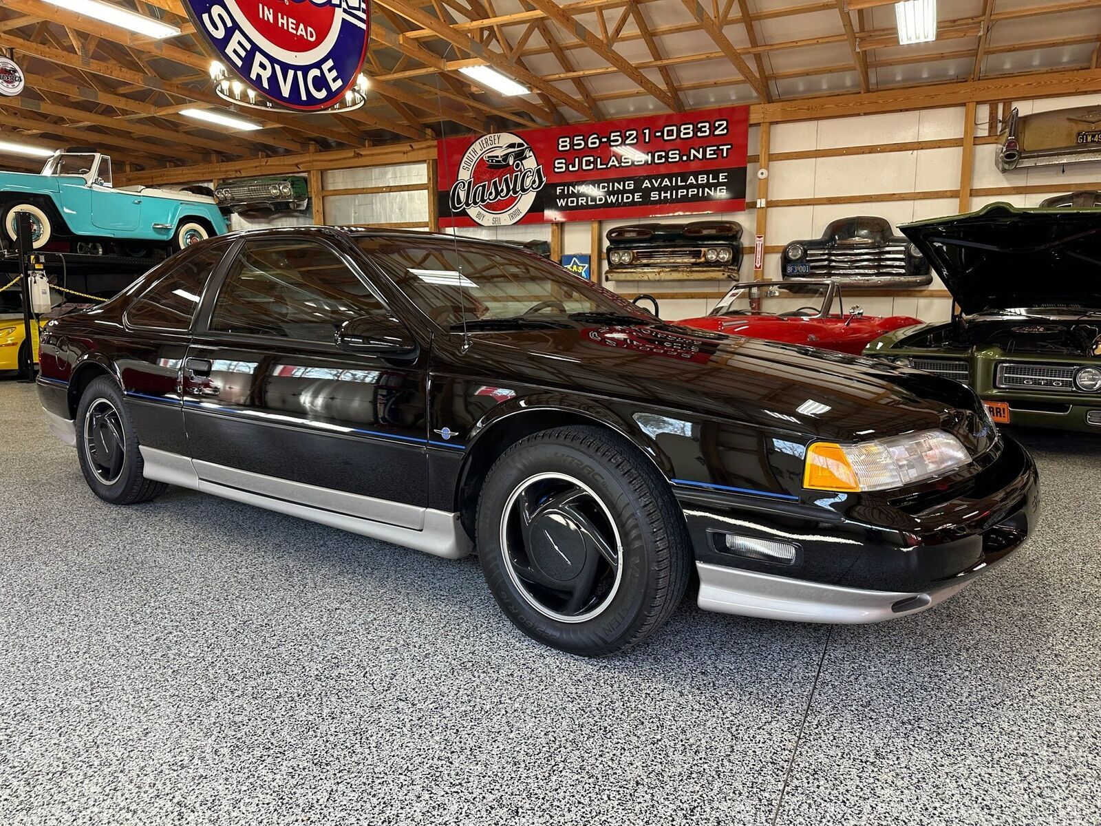 Ford Thunderbird