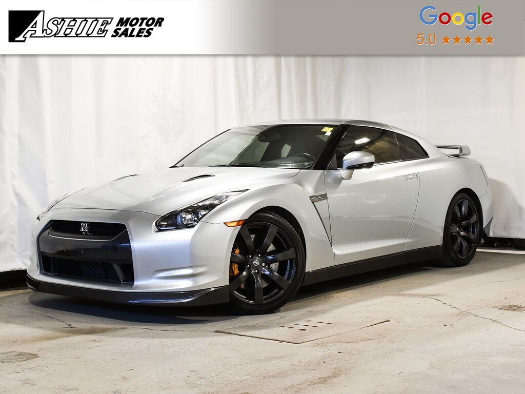 Nissan GT-R