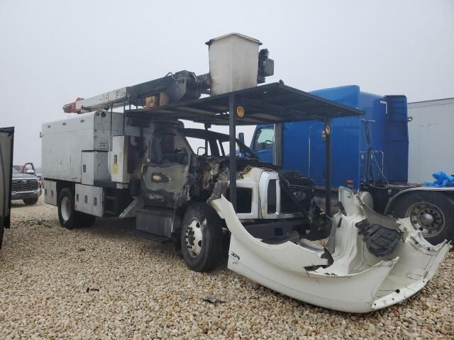 Ford F-750