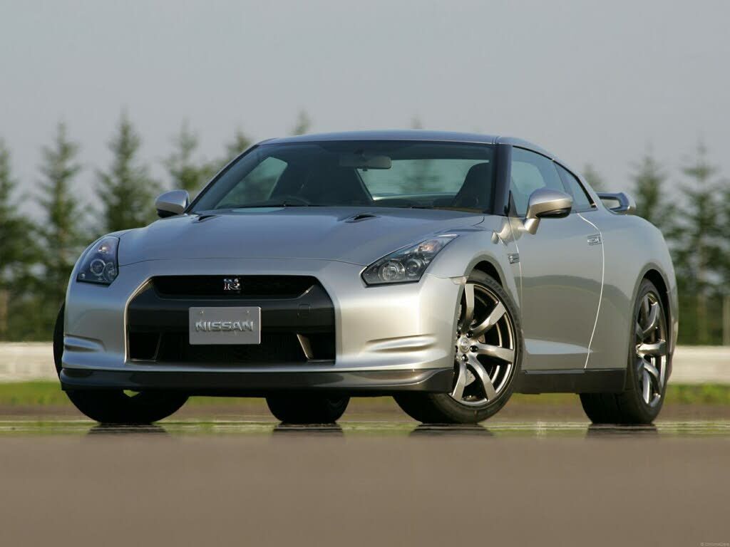 Nissan GT-R