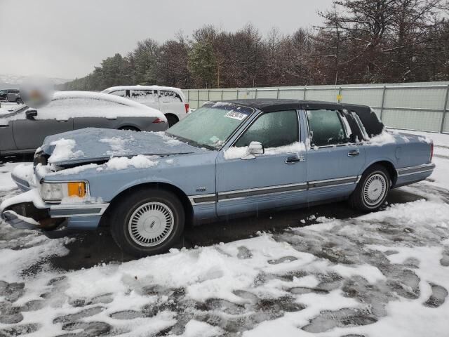Lincoln Town Car