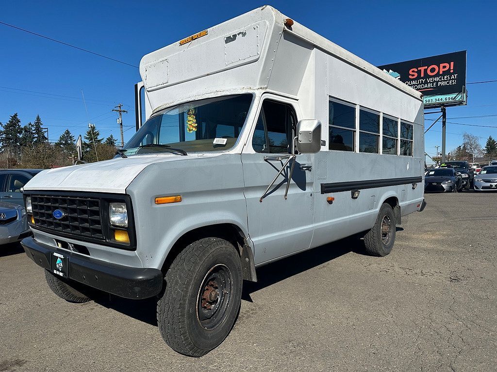 Ford E-350