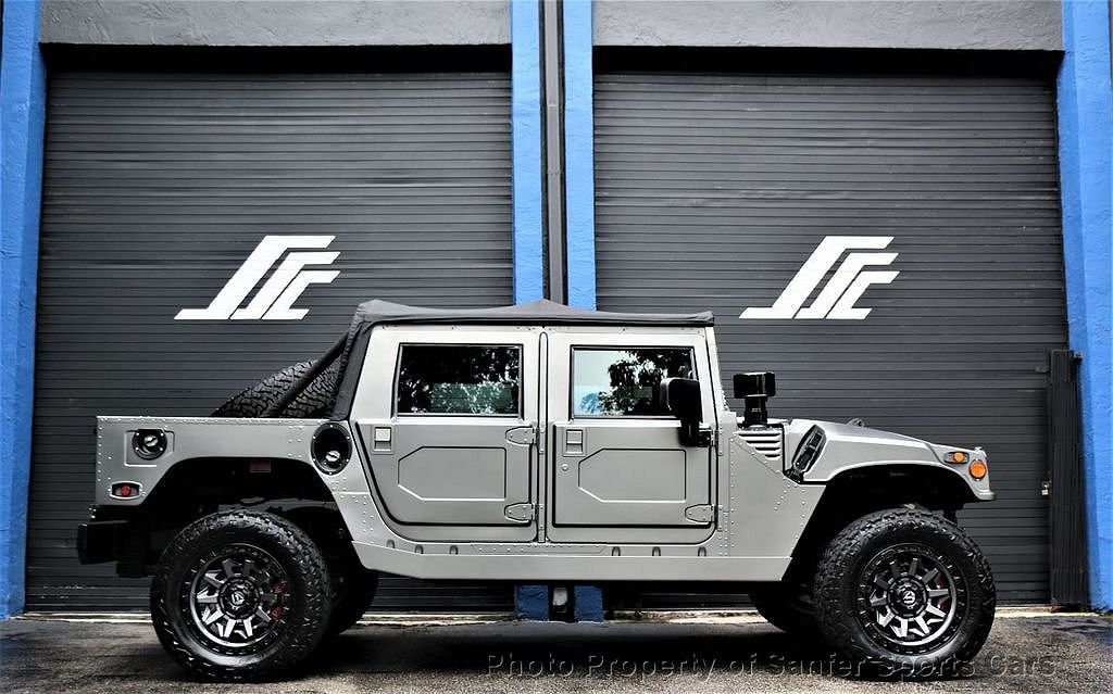 HUMMER H1