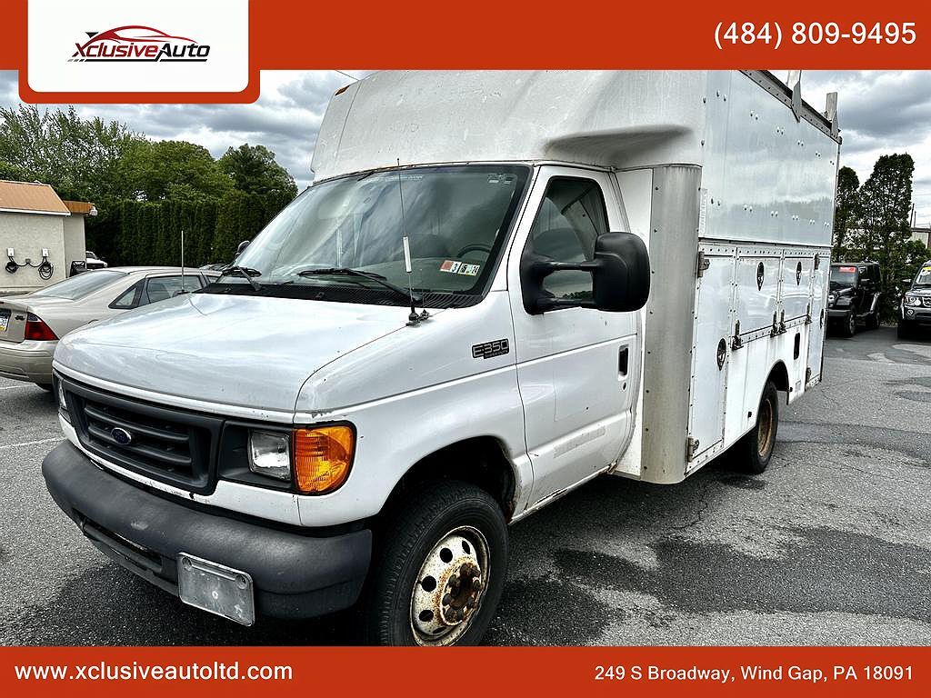 2005 FORD E-350