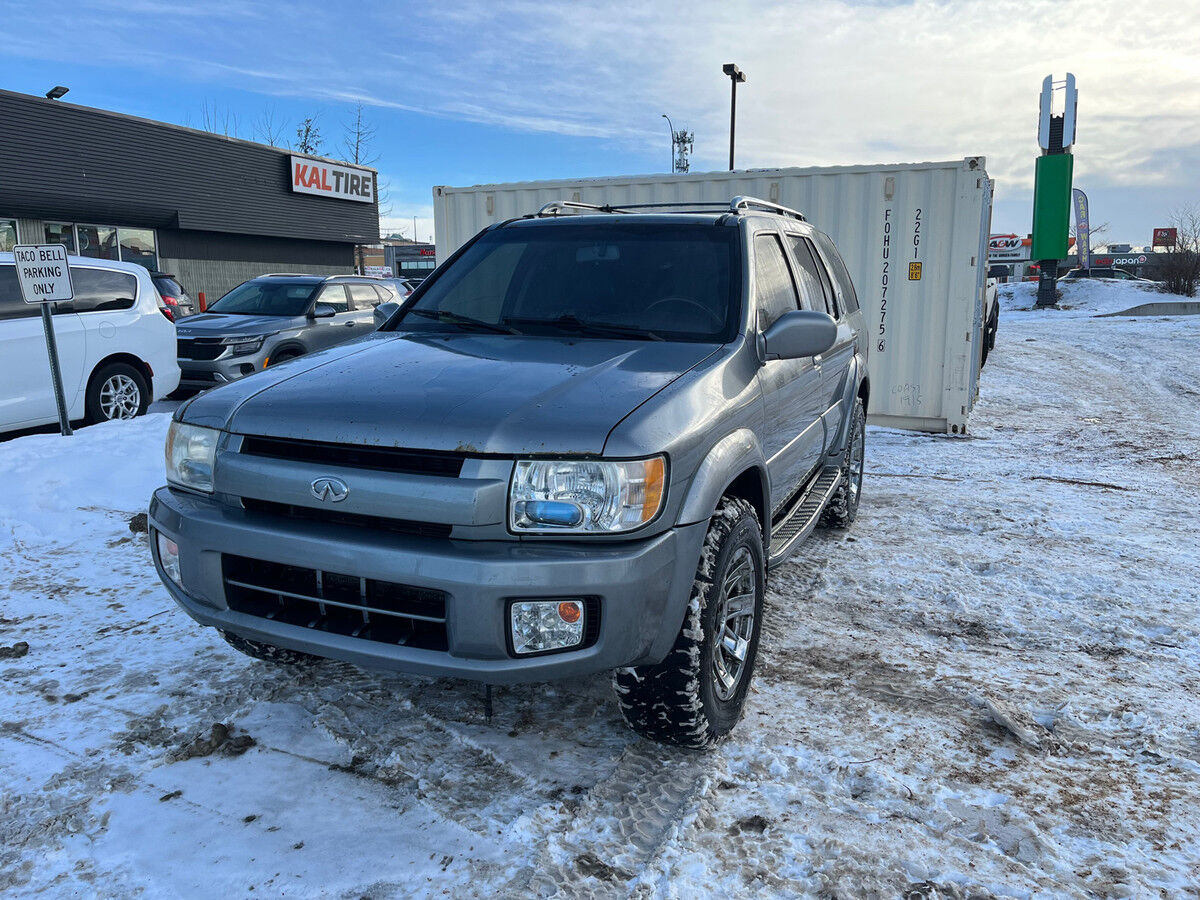 Infiniti QX4
