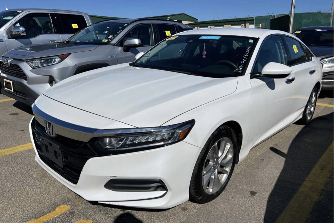 2018 HONDA Accord