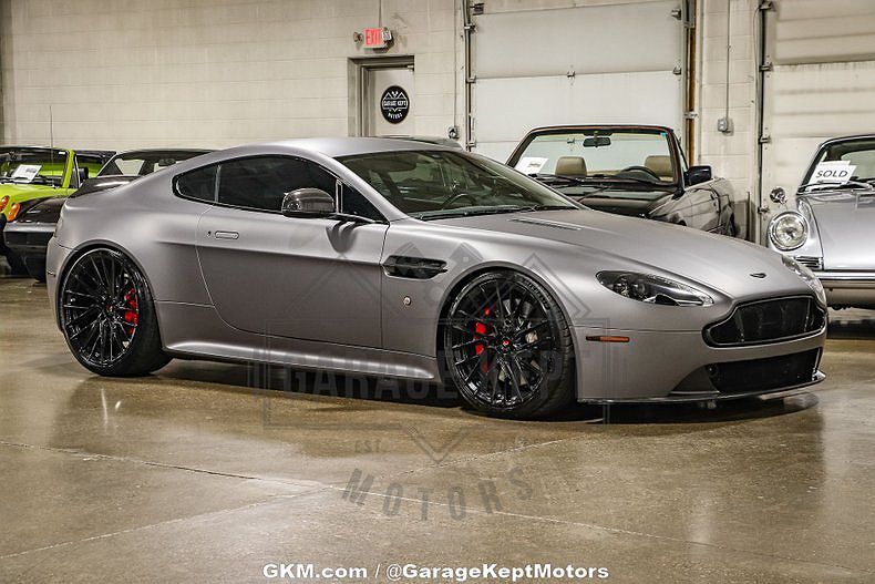 Aston Martin V8 Vantage