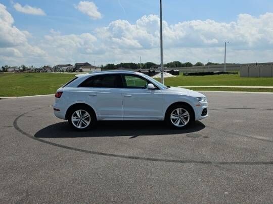 2016 Audi Q3
