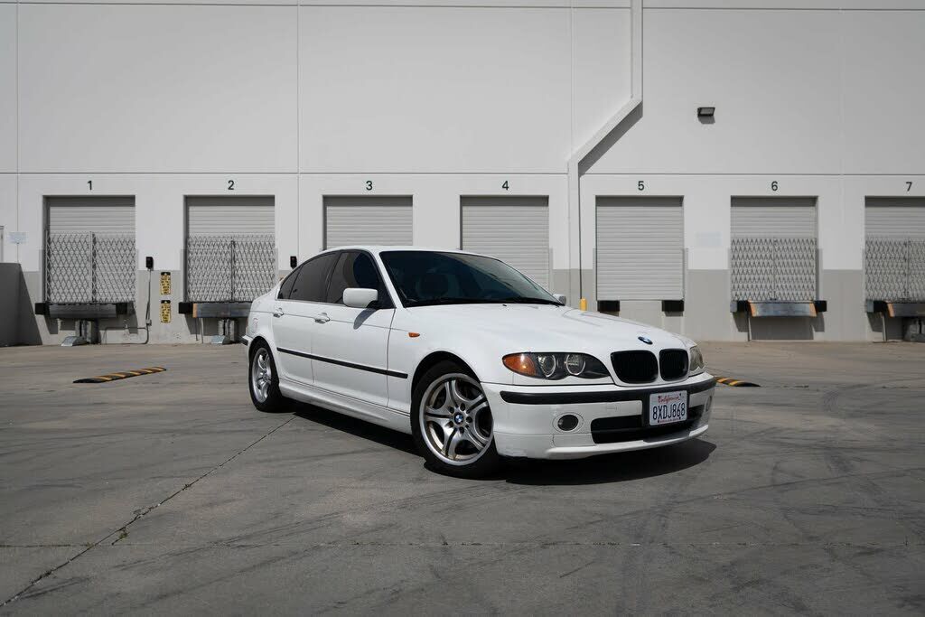 BMW 330i