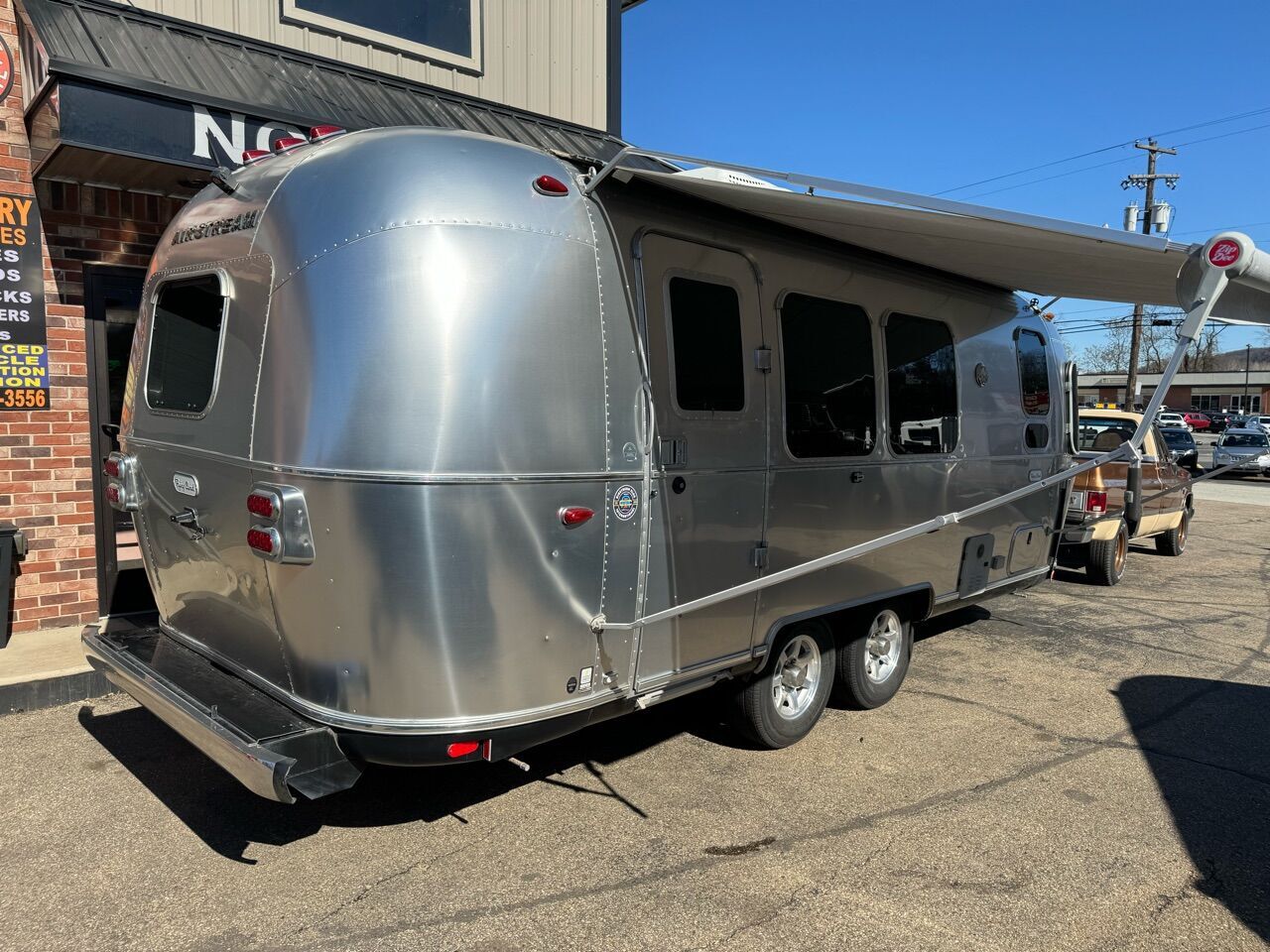 2021 AIRSTREAM Flying Cloud