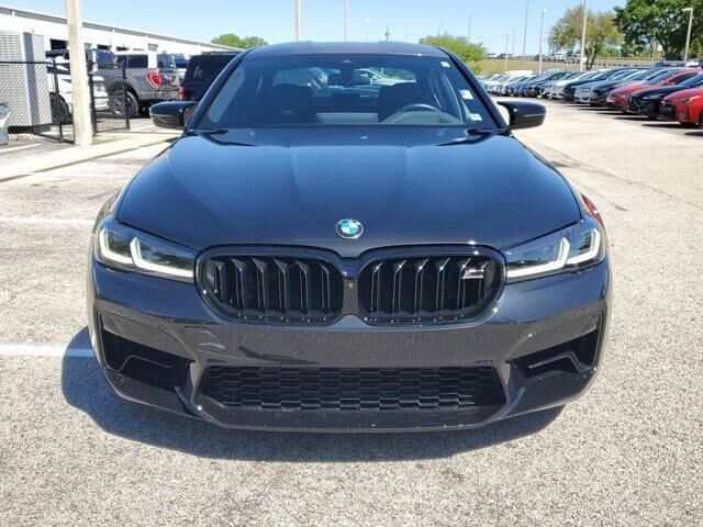 2023 BMW M5