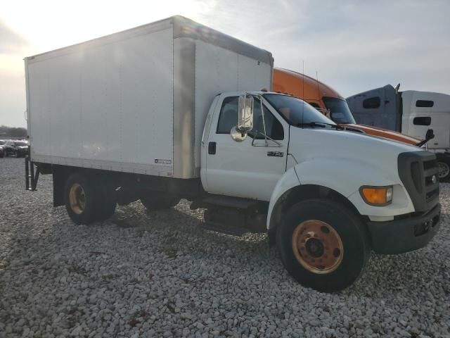 Ford F-750