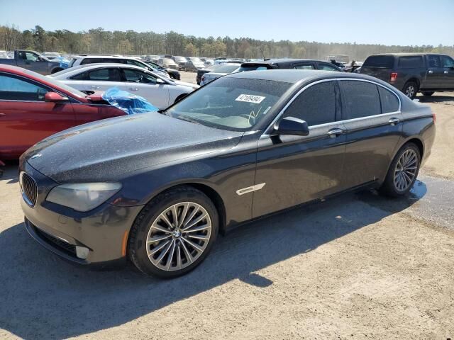 BMW 740i