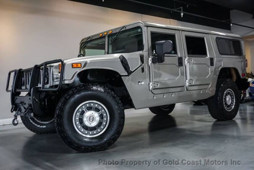 HUMMER H1