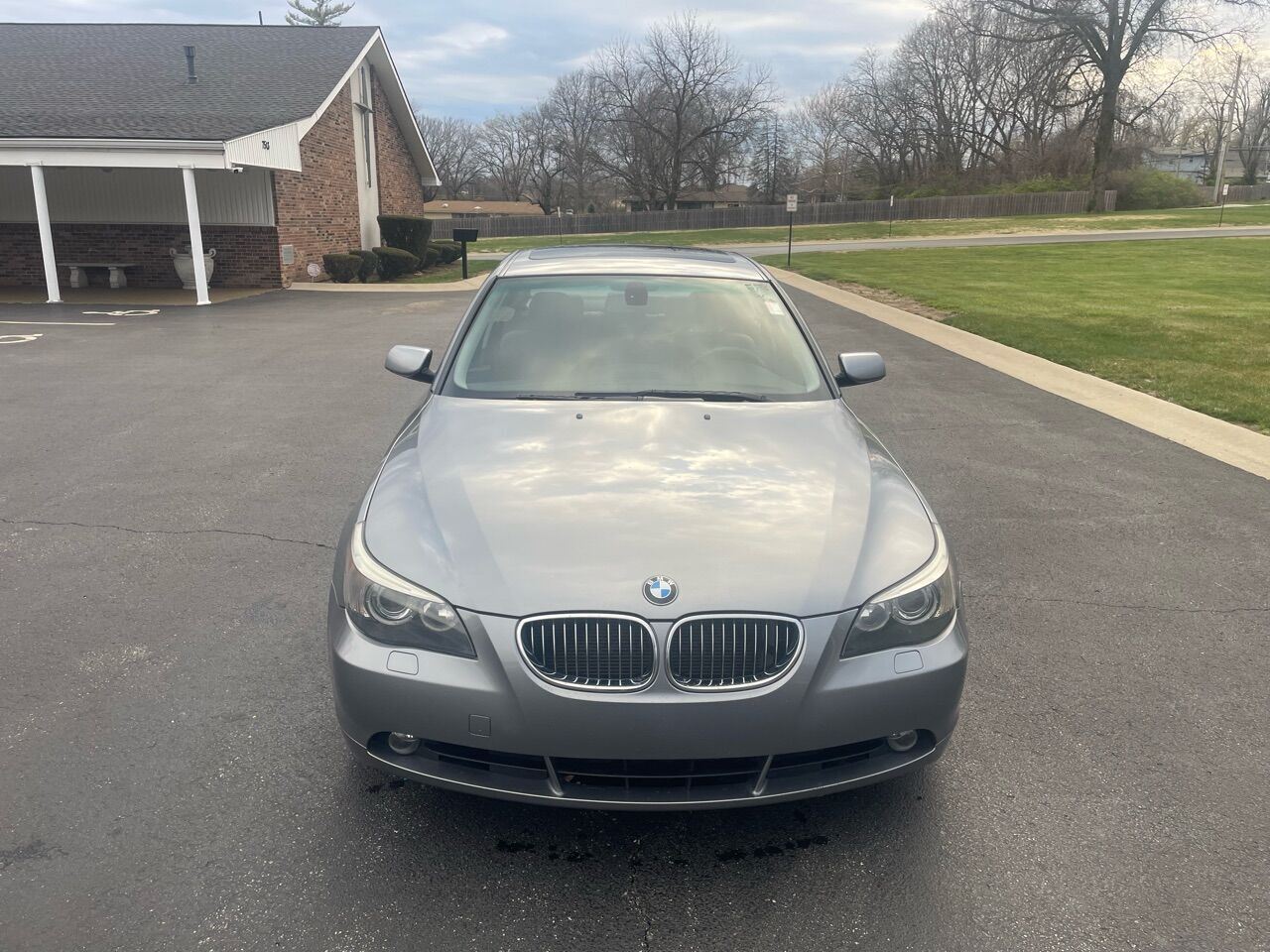 BMW 545i