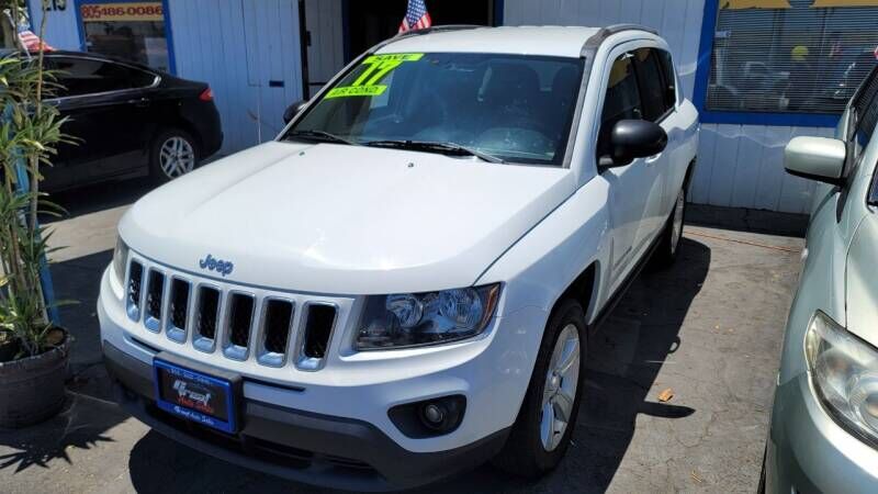 2017 JEEP Compass