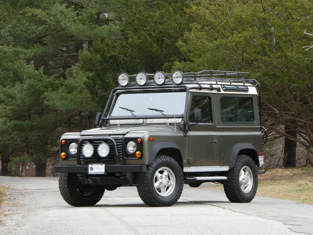 Land Rover Defender
