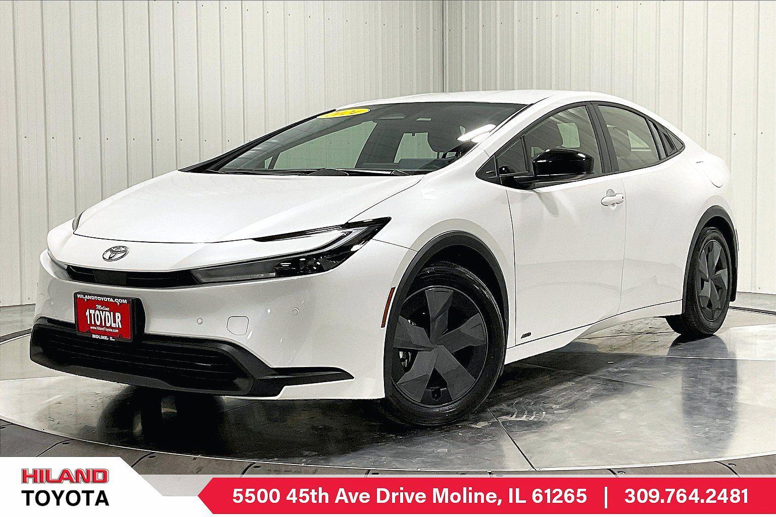 2024 TOYOTA PRIUS
