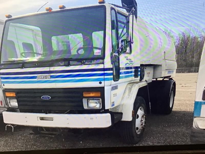 Ford CF7000