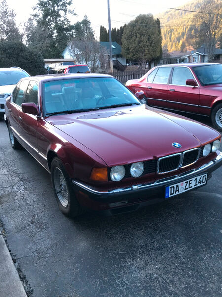BMW 740i