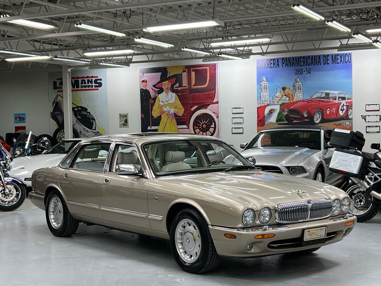 Jaguar Vanden Plas