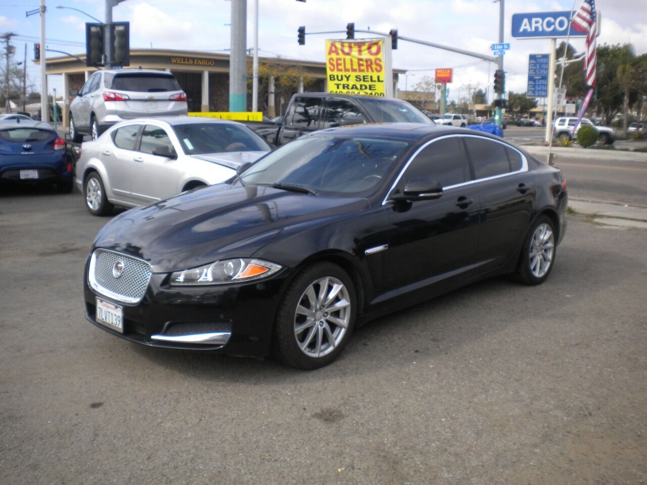 Jaguar XF
