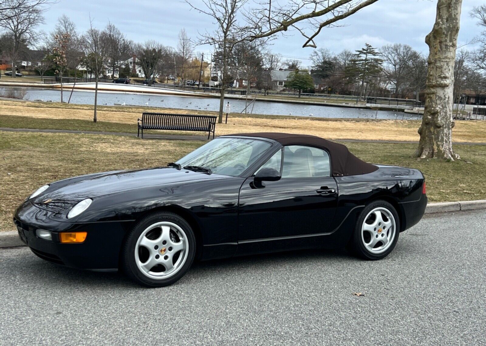 Porsche 968