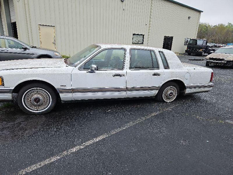Lincoln Town Car