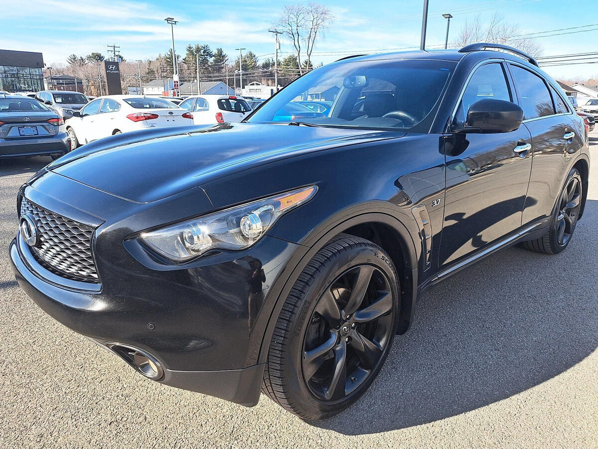 Infiniti QX70