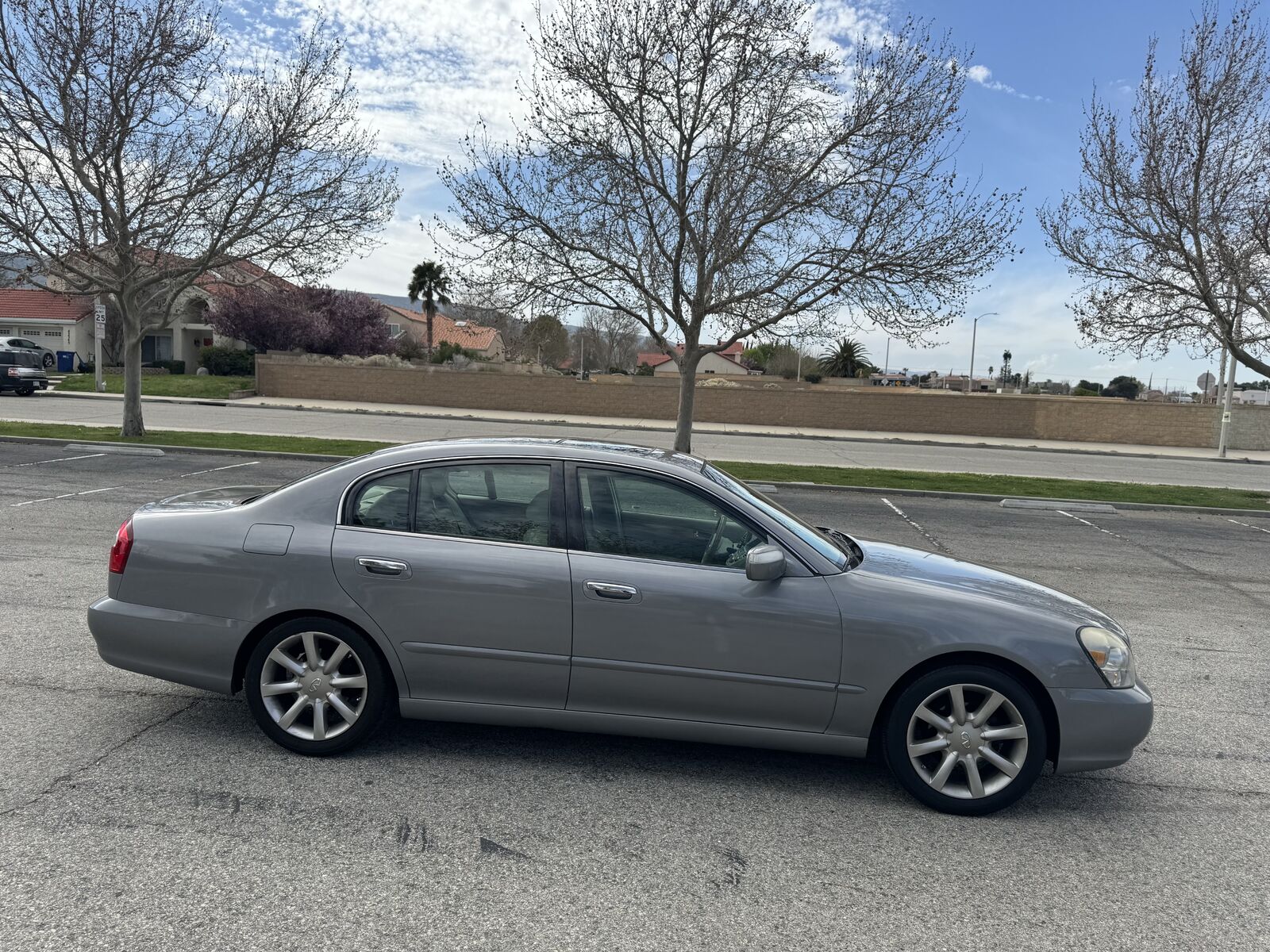 Infiniti Q45